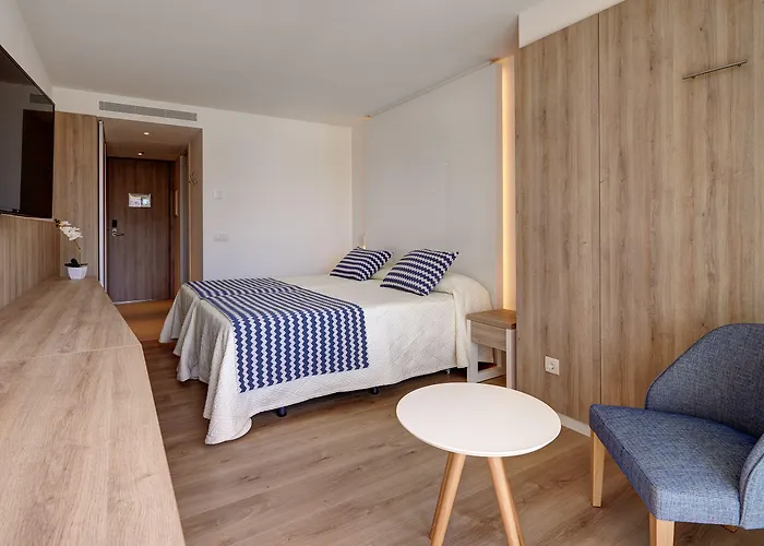 Hipotels Bahia - Adults Only 4* Cala Millor